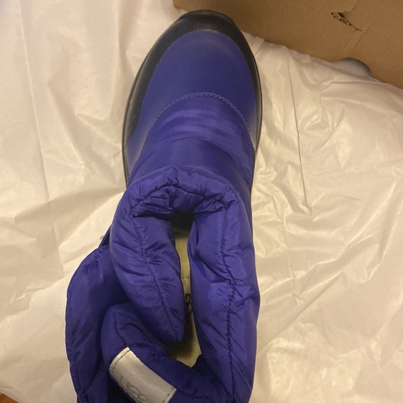 Ugg Yose Puff Snow Boots - Picture 5 of 8